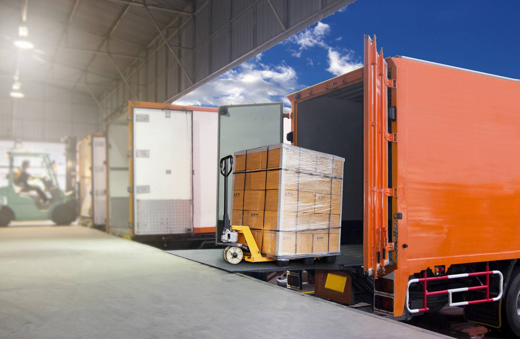 Box truck loading pallets of product